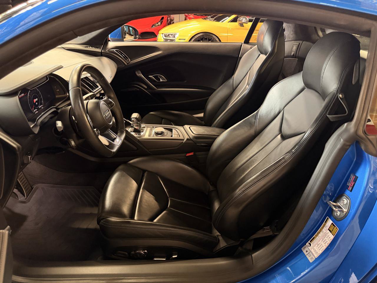 Used 2018 Audi R8 V10 AWD/4WD image 12