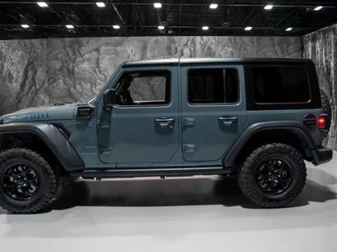 Used 2024 Jeep Wrangler Unlimited AWD/4WD image 23