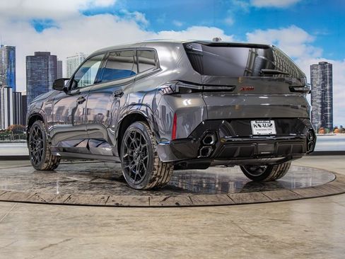 New 2026 BMW XM Label Red image 9