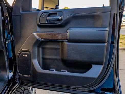 Used 2023 GMC Sierra 3500 Denali image 36