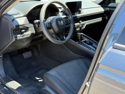 Used 2023 Honda Accord EX image 7