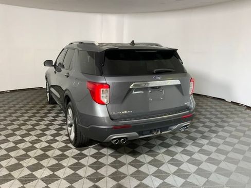 Used 2021 Ford Explorer Platinum w/ Equipment Group 601A AWD/4WD image 9