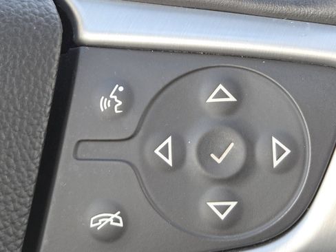 Used 2018 GMC Terrain SLT w/ Preferred Package image 29