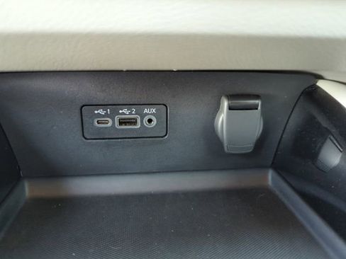 Certified 2023 Nissan Altima 2.5 SV FWD image 33