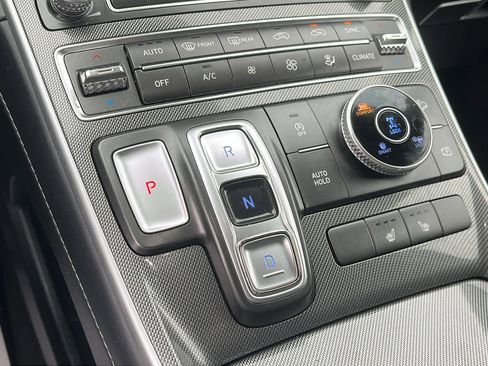 Used 2023 Hyundai Santa Fe SEL w/ Premium Package image 17