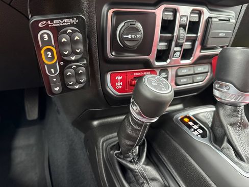 Used 2024 Jeep Wrangler Unlimited Rubicon 392 AWD/4WD image 26
