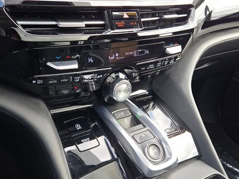 Used 2023 Acura MDX FWD w/ Technology Package image 28