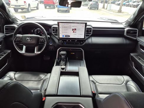 Used 2024 Toyota Tundra Platinum AWD/4WD image 20