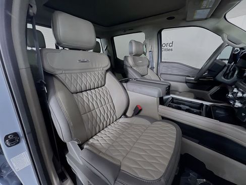 New 2026 Ford F350 Platinum w/ Platinum Plus Package image 17