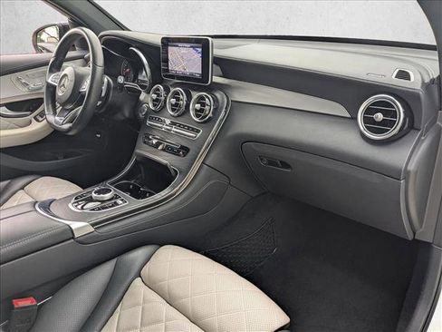 Used 2019 Mercedes-Benz GLC 300 GLC 300 image 23