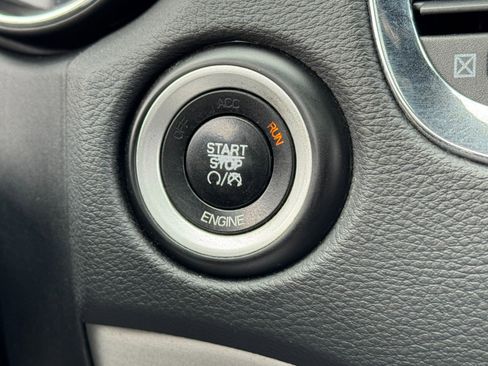 Used 2016 Dodge Durango R/T w/ Blacktop Package image 25