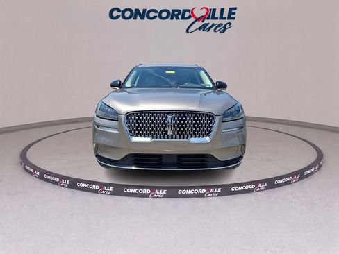 Used 2021 Lincoln Corsair AWD w/ Equipment Group 101A image 2
