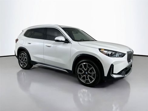 Used 2026 BMW X1 xDrive28i w/ Convenience Package AWD/4WD image 3