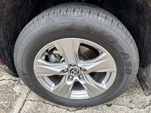 Used 2025 Toyota RAV4 LE AWD/4WD image 10