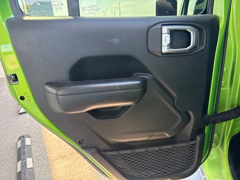 Used 2019 Jeep Wrangler Unlimited Sport S AWD/4WD image 14