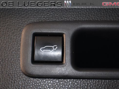 Used 2021 Toyota Highlander XSE AWD/4WD image 22