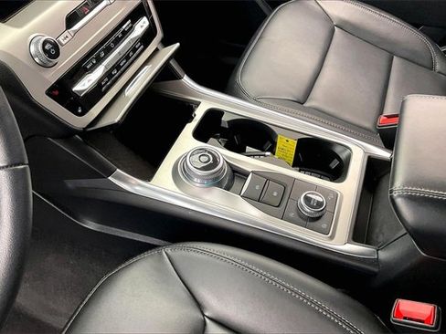 Used 2023 Ford Explorer XLT w/ Equipment Group 202A image 15