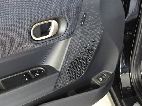 Certified 2025 MINI Cooper S image 11