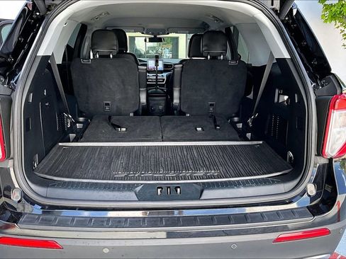 Used 2023 Ford Explorer XLT w/ Equipment Group 202A RWD image 25