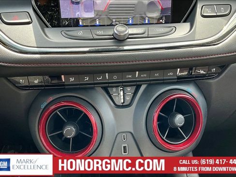 Used 2019 Chevrolet Blazer RS AWD/4WD image 15