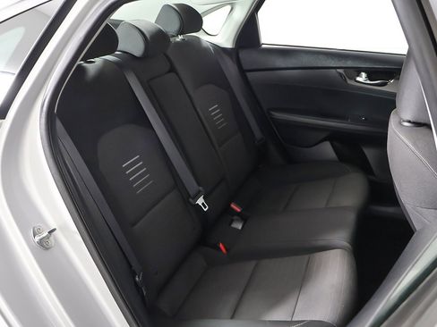 Used 2019 Kia Forte S image 25