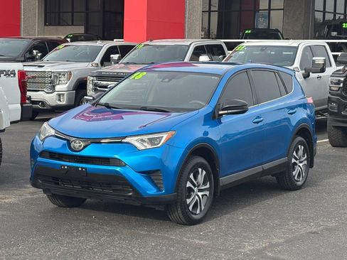 Used 2018 Toyota RAV4 LE w/ All Weather Liner Package image 1