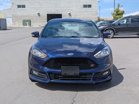 Used 2017 Ford Focus ST FWD image 9