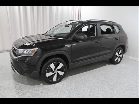 Certified 2024 Volkswagen Taos S AWD/4WD image 3