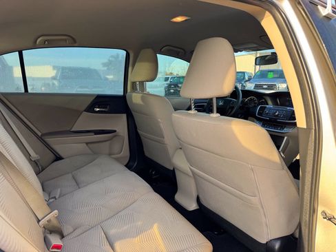 Used 2015 Honda Accord LX image 30