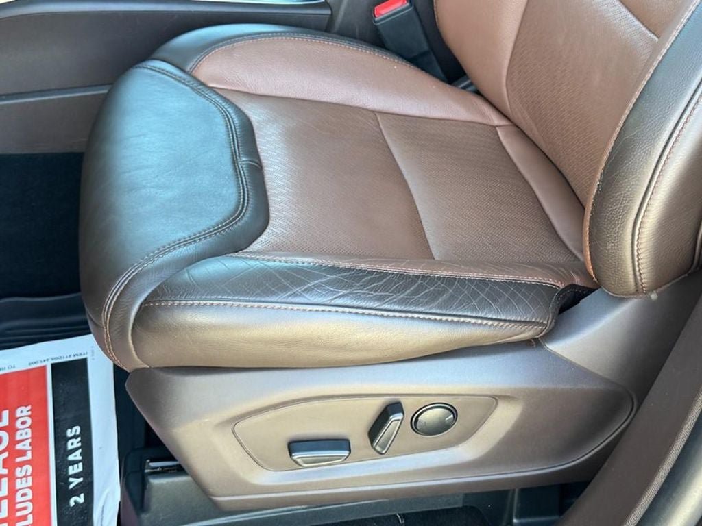 Used 2023 Ford Explorer King Ranch AWD/4WD image 25