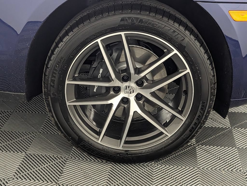 Certified 2026 Porsche Macan AWD/4WD image 14