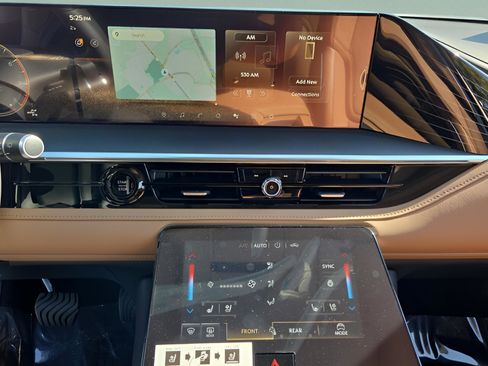 New 2026 INFINITI QX80 Luxe w/ Cargo Package AWD/4WD image 14