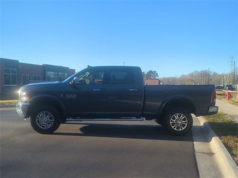 Used 2017 RAM 2500 Laramie image 10