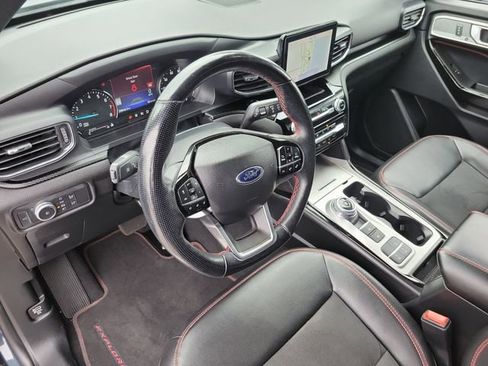 Certified 2022 Ford Explorer ST-Line RWD image 18