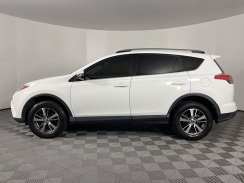 Used 2018 Toyota RAV4 XLE image 6