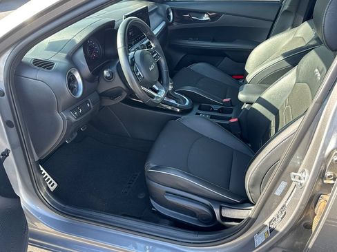 Used 2024 Kia Forte GT-Line w/ GT-Line Premium Package FWD image 9