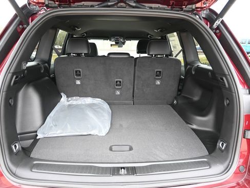 New 2026 Jeep Grand Cherokee Altitude image 26