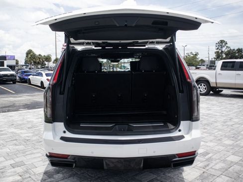 Used 2023 Cadillac Escalade Sport Platinum RWD image 7
