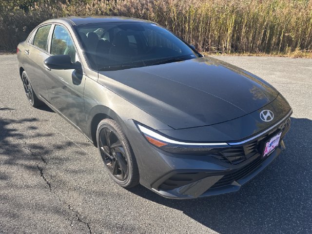 New 2026 Hyundai Elantra SEL Sport FWD image 7