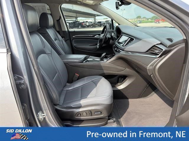 Certified 2021 Buick Enclave Premium w/ Sun and Sites Package AWD/4WD image 15