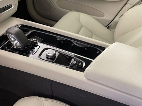 Certified 2024 Volvo XC60 T8 Plus w/ Protection Package image 35