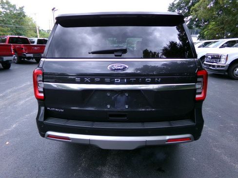 Used 2022 Ford Expedition Platinum AWD/4WD image 8