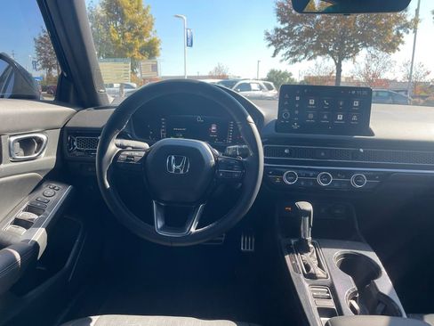 Used 2025 Honda Civic Sport image 27