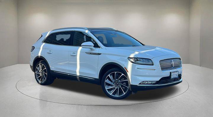 Certified 2022 Lincoln Nautilus Reserve w/ Equipment Group 202A AWD/4WD image 1