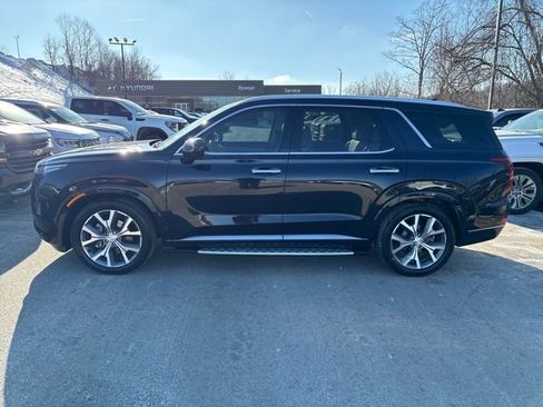 Used 2022 Hyundai Palisade Limited w/ Cargo Package image 2