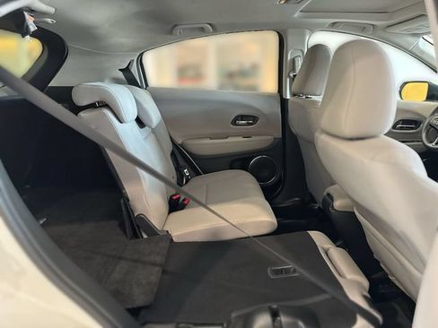Used 2016 Honda HR-V EX image 17