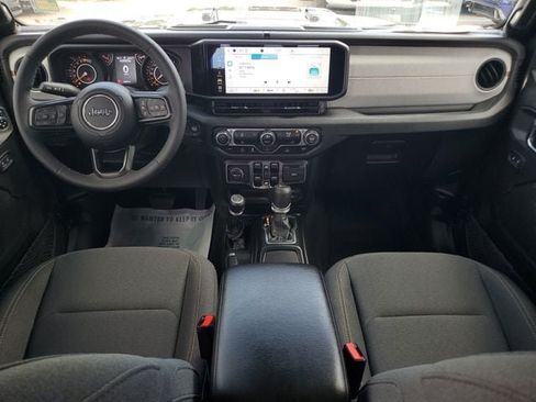 Certified 2025 Jeep Gladiator Sport AWD/4WD image 24