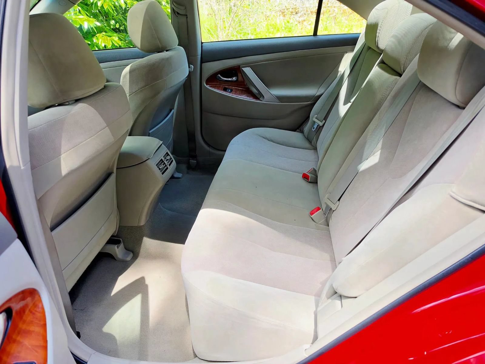 Used 2011 Toyota Camry XLE FWD image 10