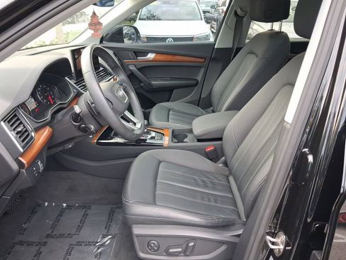 Used 2023 Audi Q5 2.0T Premium w/ Convenience Package AWD/4WD image 14