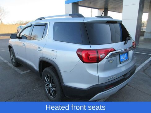 Certified 2017 GMC Acadia SLT image 3